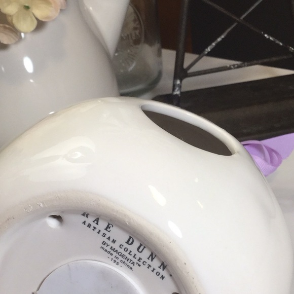 Rae Dunn FLY Teardrop Birdhouse - Picture 3 of 3